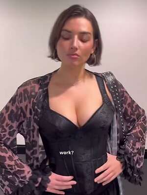 Katelav__ leaked photo #3