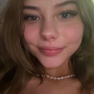 Katelyn Jones leaked photo #4