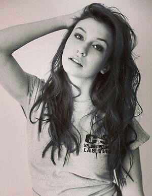 Katelyn Nacon leaked photo #16