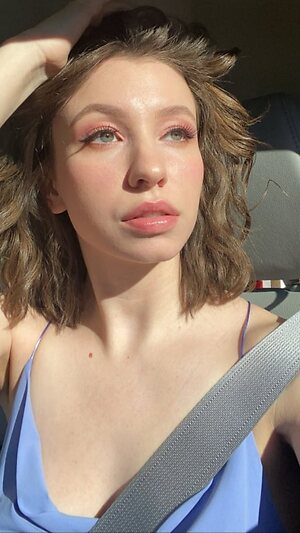 Katelyn Nacon leaked photo #17