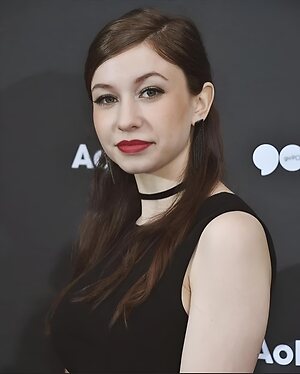 Katelyn Nacon leaked photo #92