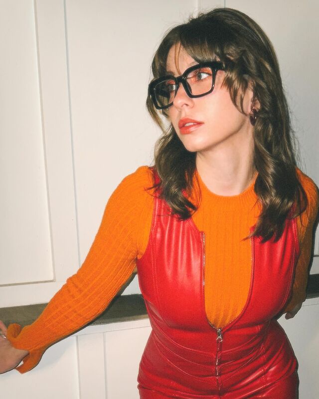 Katelyn Nacon leaked photos