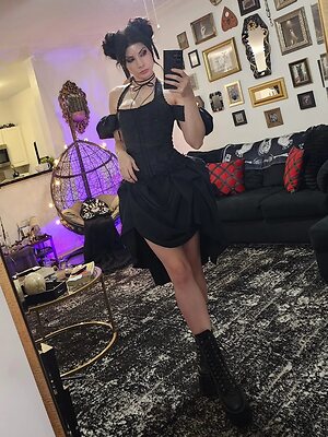KateLynn E. Newberry leaked photo #13
