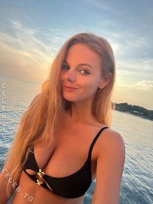 Katerina Karaskova Nude Leaked Photo #38