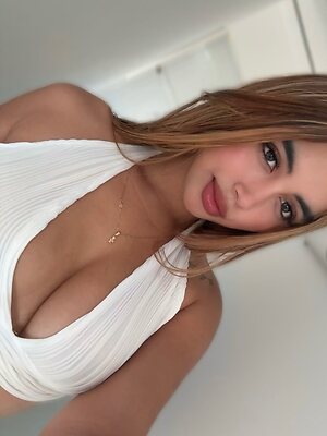 Katerine Cardenas leaked photo #11