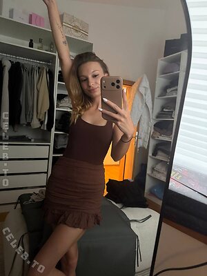 Katharina Hopfer leaked photo #59