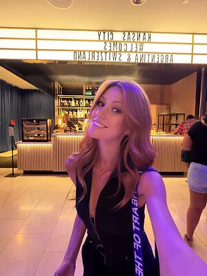 Katherine McNamara leaked photo #57