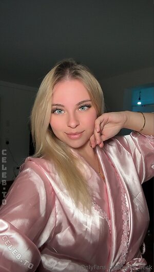 Kathi Nude Leaked Photo #4