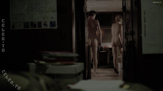 Kathleen Robertson Nude Leaked Photo #10