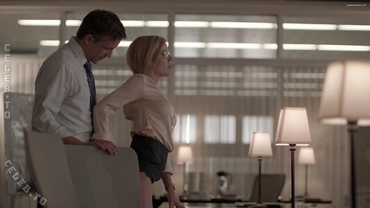 Kathleen Robertson Nude Leaked Photo #19