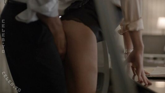 Kathleen Robertson Nude Leaked Photo #45