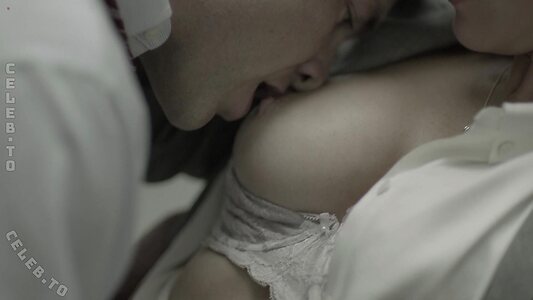 Kathleen Robertson Nude Leaked Photo #55