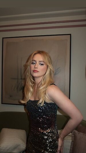Kathryn Newton leaked photo #8
