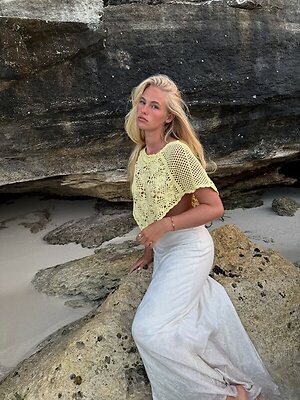 Kathryn Watts leaked photo #12