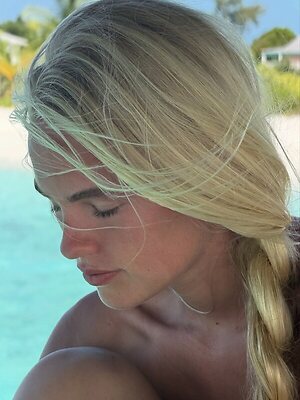 Kathryn Watts leaked photo #15