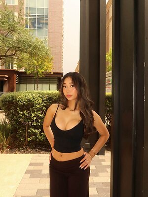 Kathy Nguyen leaked photo #8