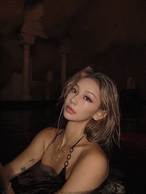 Kathy Zheng leaked photo #27
