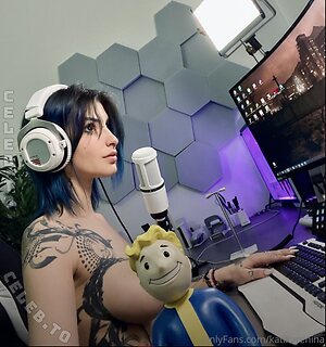 Kati Karenina Nude Leaked Photo #50