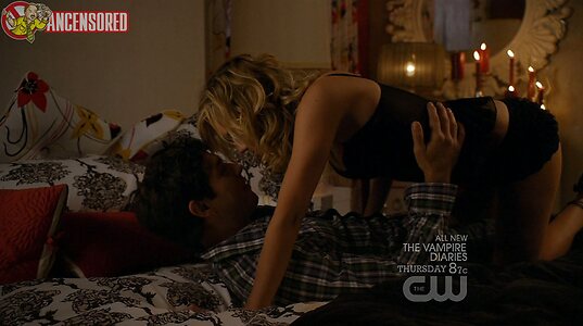 Katie Cassidy leaked photo #52