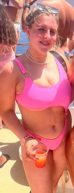 Katie G leaked photo #16