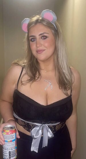 Katie G leaked photo #44