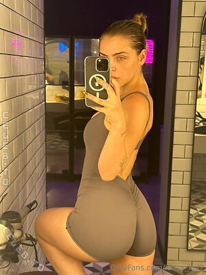 Katie Hamden Nude Leaked Photo #47