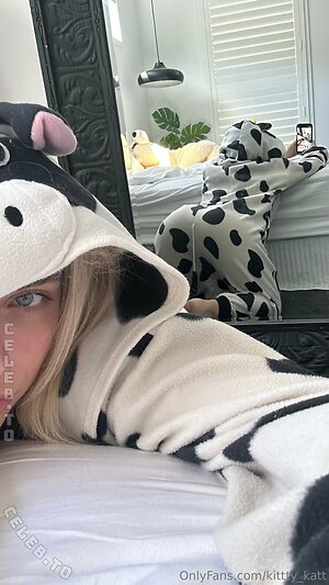 Katie Hamden Nude Leaked Photo #87