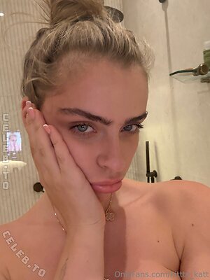 Katie Hamden Nude Leaked Photo #96