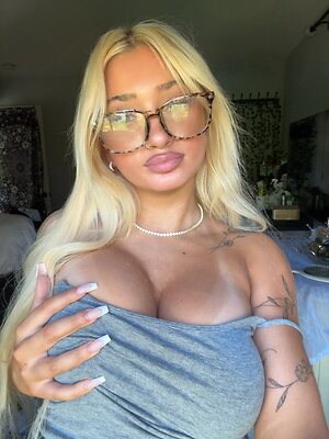 Katie morales leaked photo #33