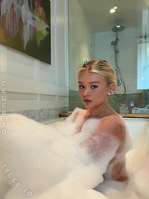 Katie Sigmond photo