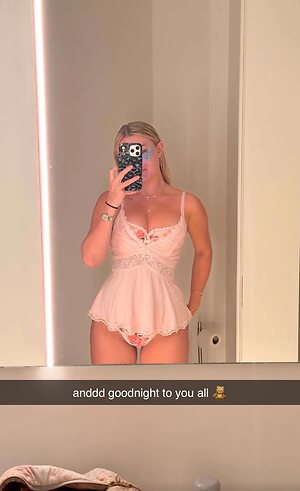 Katie Sigmond leaked photo #373