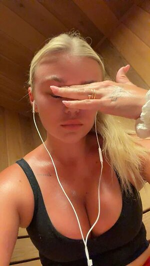 Katie Sigmond leaked photo #391