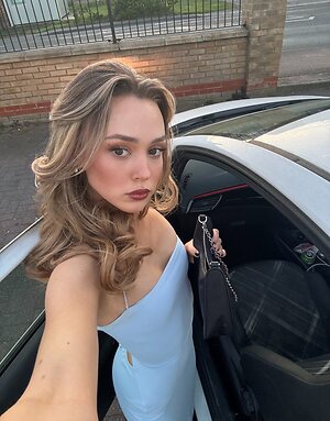 Katie White leaked photos