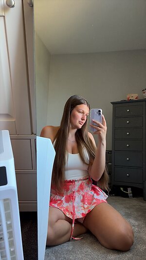katiee19xox Nude Leaked Photo #4
