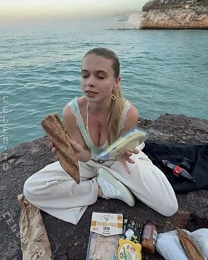 Kati.Ktr Nude Leaked Photo #27