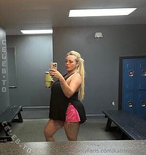 Katrina Thicc Nude Leaked Photo #3