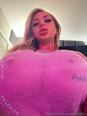 Katrina Thicc Nude Leaked Photo #208