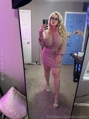 Katrina Thicc Nude Leaked Photo #211