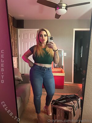 Katrina Thicc Nude Leaked Photo #222