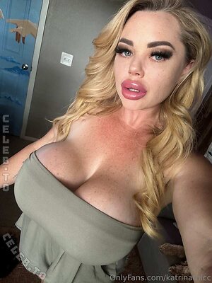 Katrina Thicc Nude Leaked Photo #278