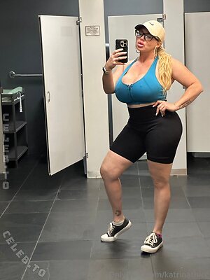 Katrina Thicc Nude Leaked Photo #300