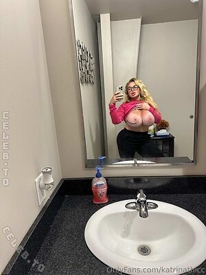 Katrina Thicc Nude Leaked Photo #305