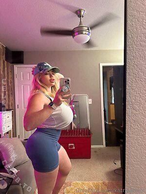 Katrina Thicc More Nude Photos
