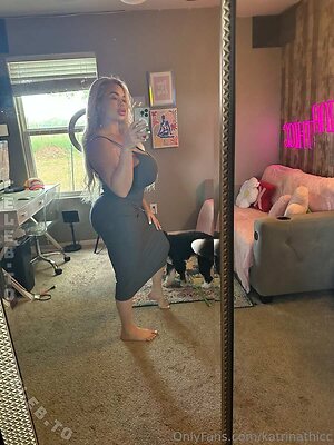 Katrina Thicc Nude Leaked Photo #351