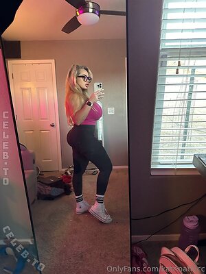 Katrina Thicc Nude Leaked Photo #367