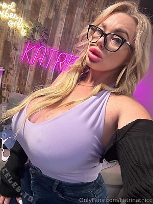 Katrina Thicc Nude Leaked Photo #368