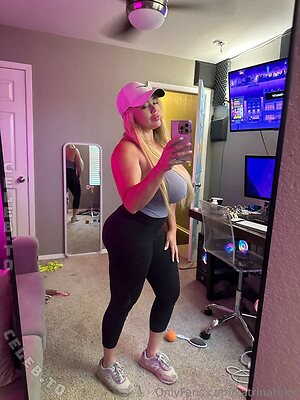 Katrina Thicc Nude Leaked Photo #373