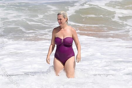 Katy Perry Nude Leaked Photo #4