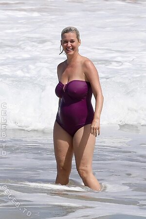 Katy Perry Nude Leaked Photo #5
