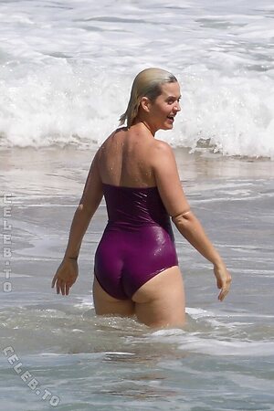 Katy Perry Nude Leaked Photo #7